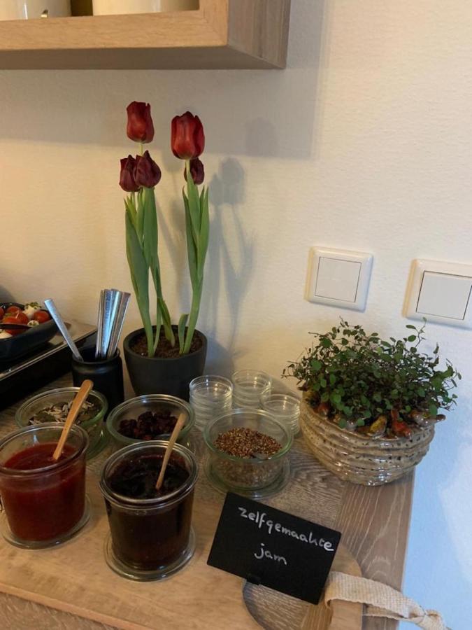 B&B Witvliet, Kamers En Studio Met Heerlijk Ontbijt ! 주테란데 외부 사진